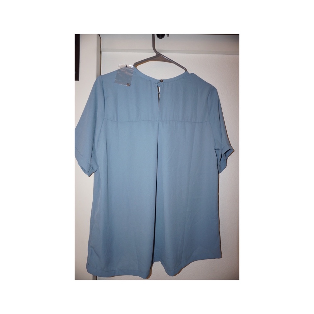 Blue Top - Picture 2 of 7